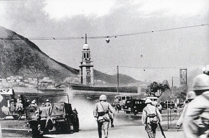 民間紀念「香港保衛戰75周年」 軍服鬧市巡遊
