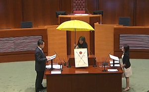 梁國雄批評內地官員在釋法上再「自行釋法」