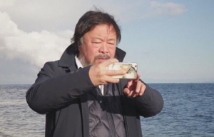 艾未未扮溺斃男童拍照遭鬧爆