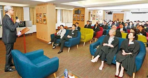 劍橋大學或取消今年12月到香港警察學院授課