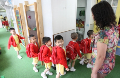 幼園生聖誕假期忙做升小練習