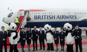中英空運大躍進客機每周各對開100班