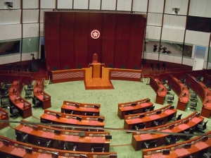 工聯會議員「唔睇」梁君彥李慧琼「台戲」