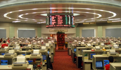 美國大選特朗普選情看好全球金融動盪