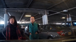 華女紐約「人肉霸車位」廣東話鬧司機：呢啲咪野蠻囉