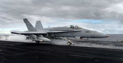 駐日美軍戰機相撞墜海  一人獲救六人失蹤待尋