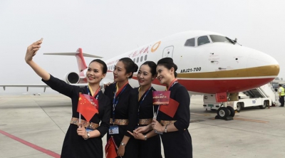 國產客機「阿嬌」首航成都飛上海