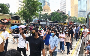 數百人遮打花園集會聲援受到警方性暴力女生