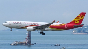 客機炸彈恐嚇四日內兩宗 港航飛滬航班延誤七句鐘