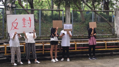 核酸檢測支援隊先遣隊員展開首日工作時遇抗議