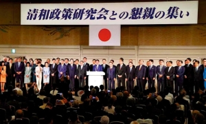 蒙受政治獻金醜聞影響 日本自民黨安倍派解散