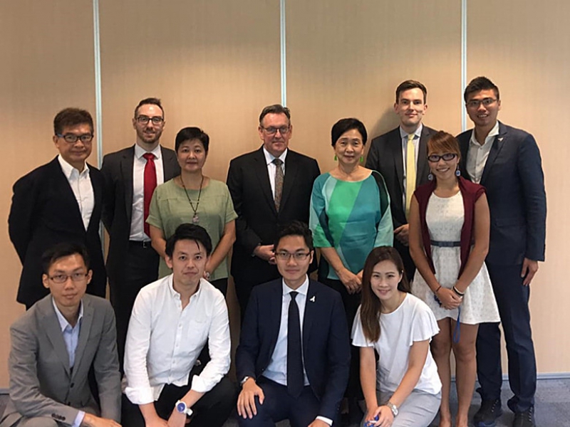 民主黨國際事務委員會今早與英國總領事交流