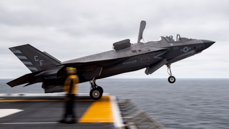 與加油機空中碰撞：美海軍陸戰隊F-35B墜毁