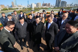 夏寶龍調研河套香港園區和深圳前海深港現代服務業合作區