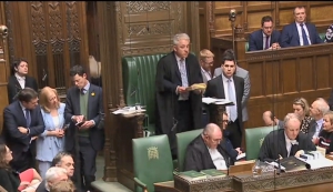 英下議院陷困局對硬脫軟脫半脫不脫選項都否決
