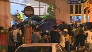【有片】馬鞍山警署連續第二晚被示威者包圍