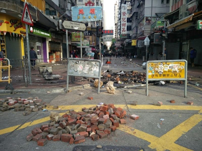旺角混戰至天明地鐵旺角站10時前重開