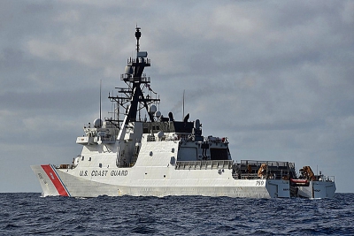 闖台灣海峽美國海巡艦「伯索夫」號今泊海運大廈