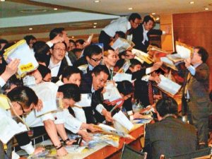 【評論】現在樓價比九七更難負擔？