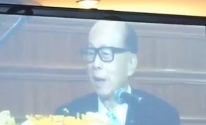 李嘉誠對香港有感情預期會在香港終老