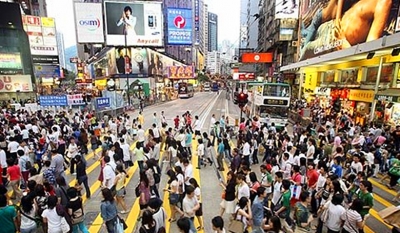香港人口激增至734萬老化現象男女失衡持續
