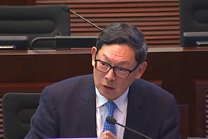 陳德霖：樓價回落一成以上就會出現負資產