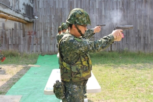 台媒：陸戰隊教召期間丟失手槍　營長買模型槍充數