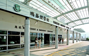 七歲女童被虐如植物人 警方拘涉事父母兩姊