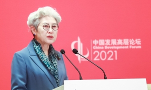 傅瑩﹕AI全球治理應超越地緣政治 開源更符合造福人民