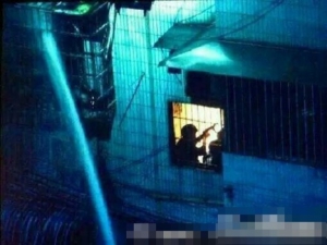 網傳鄭州維族人與警槍戰