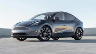 全球首部「開篷」Tesla 車主：我要退貨！