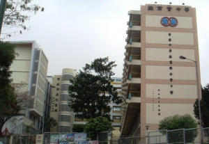 老師被炒追討826萬遣散費