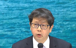 政府立法保障月薪萬一元以下僱員獲超時補薪