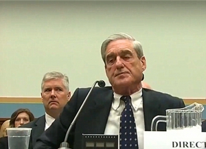 FBI出招檢「掩口費」文件擊中特朗普要害