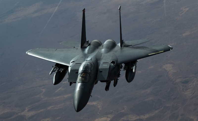 資源回收：美國空軍F-15E接受機翼「移植」