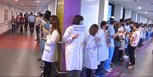 本港醫護界政治立場新老兩代出現嚴重撕裂
