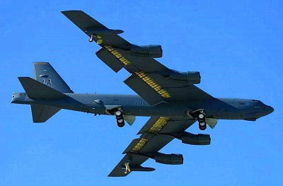 美B52戰略轟炸機飛近廣東國防部指掌握情況
