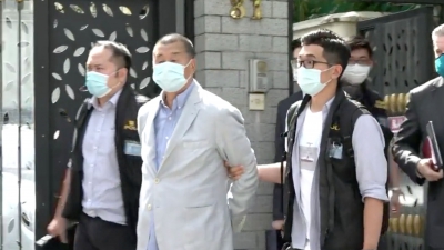 黎智英涉違國安法被捕 壹傳媒總部遭警方搜查