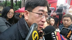 高永文提醒馬拉松跑手注意安全