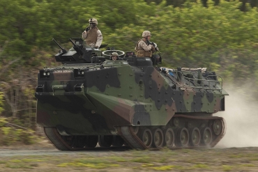 無車用：美海軍陸戰隊AAV-7停止水面訓練及部署