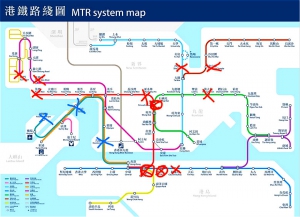 網上傳言襲擊港鐵11車站封閉4商場停業