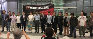 【有片】立法會38 : 22通過「支持一地兩檢」議案