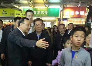 胡錦濤廣州行花市大批民眾圍觀