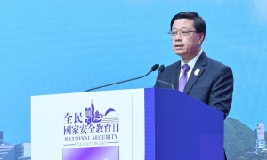 李家超：全速拼經濟推動五方面重點工作