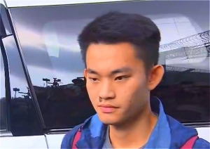 陳同佳出獄向死者家人九十度躹躬道歉