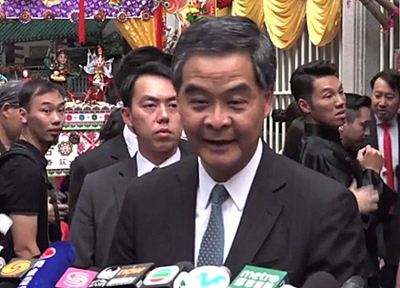梁振英質疑是否換特首香港就變好