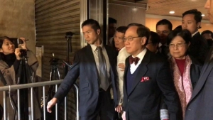 曾蔭權處理雄濤廣播牌照申請無申報利益罪成