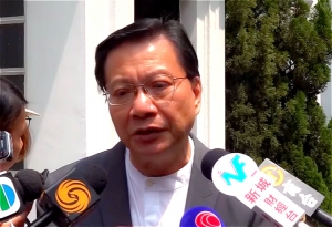 港鐵疑怕批評動輒封站張炳良指須向政府解釋