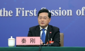 秦剛與烏外長通話 ﹕中方對危機升級可能失控感憂慮