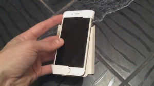 4吋iPhone流出 傳名為「iPhone 5SE」（有片）